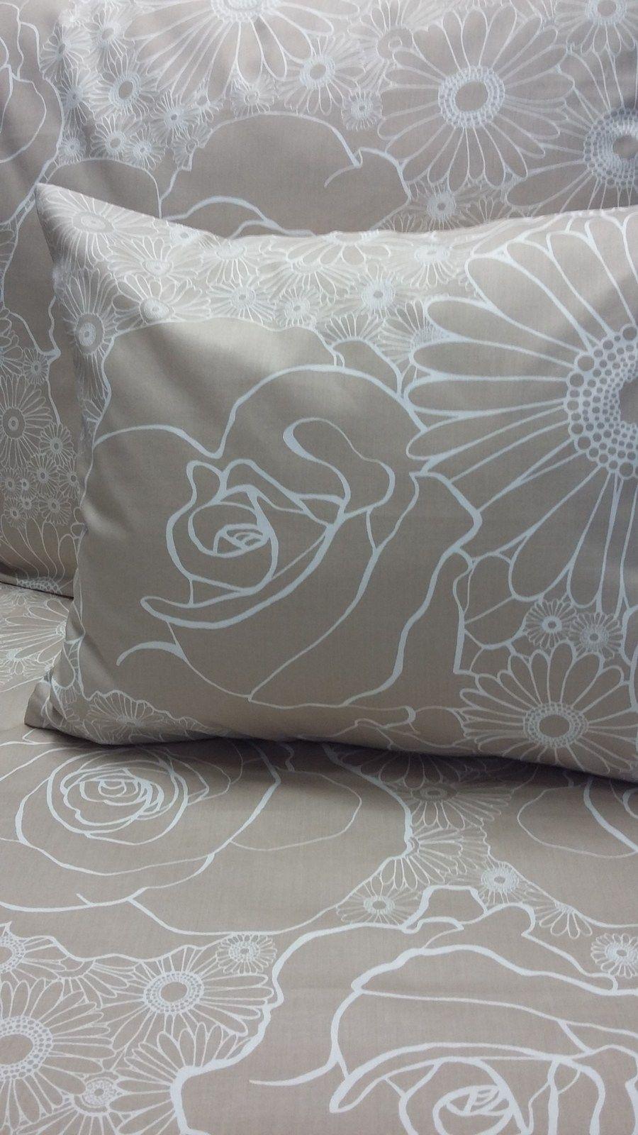 Pamut szatén ágynemű drapp virágos